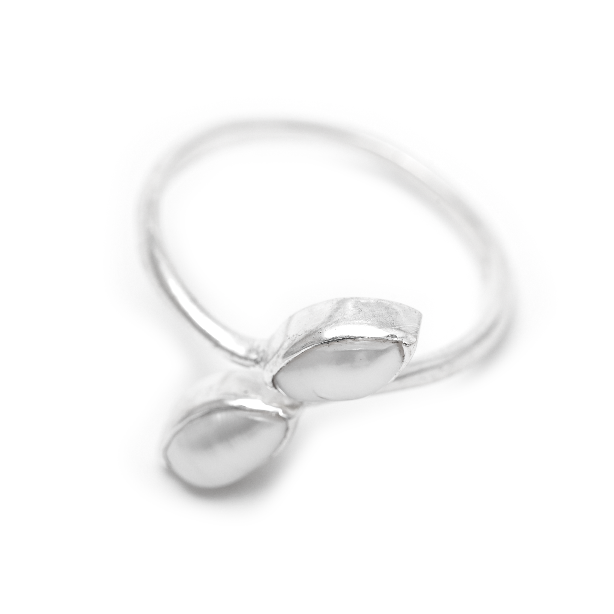 Twisted Leaves - Pearl
