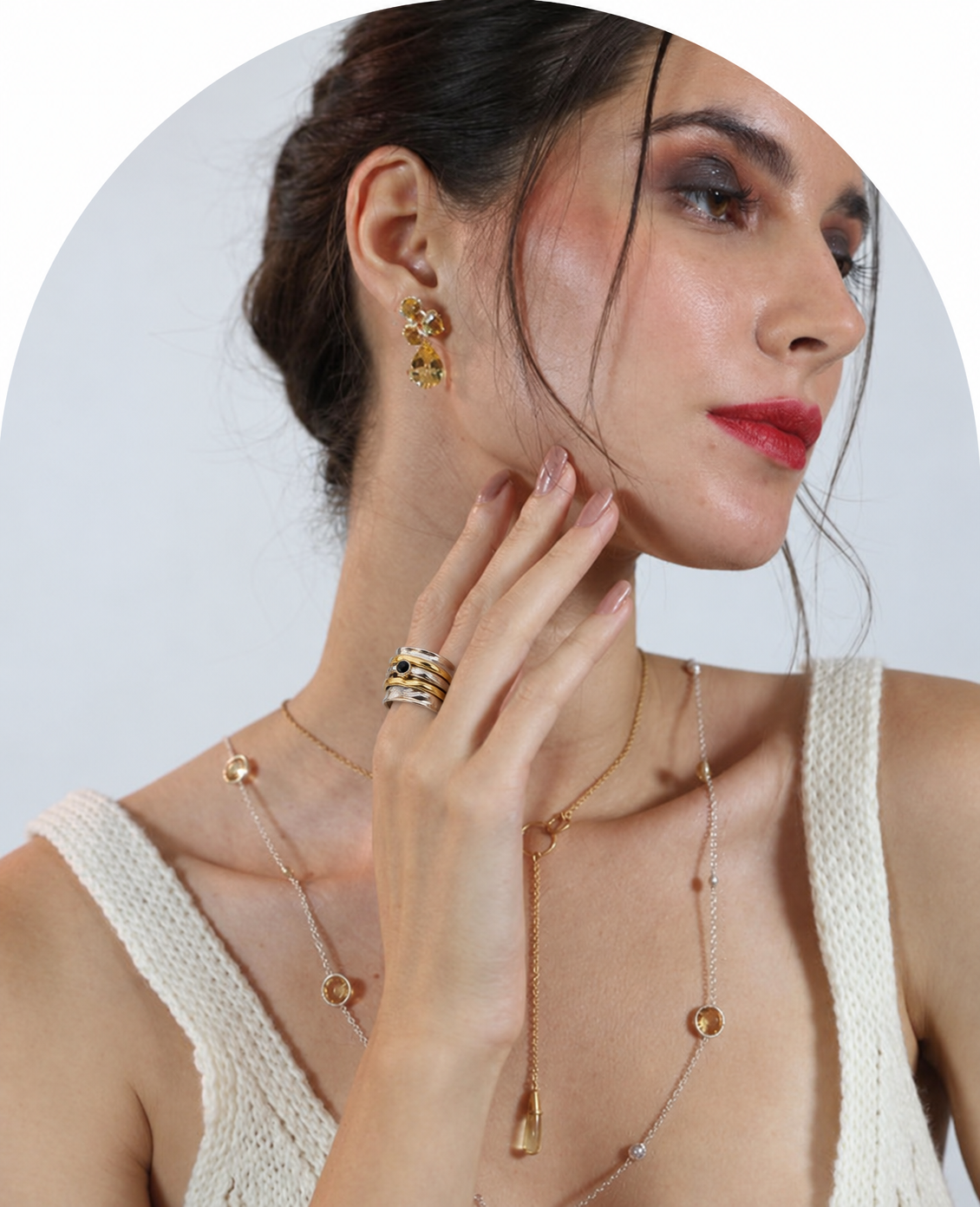 Taara Sitara model wearing Fluid Ring Black Onyx