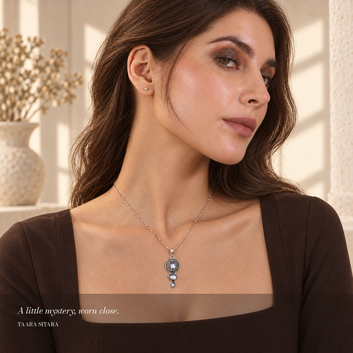 Mystic Quartz Aura Pendant – Taara Sitara model lifestyle